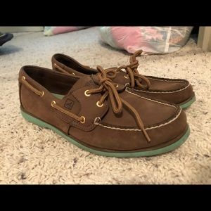 Women’s Size 10 Sherry’s